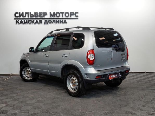 Chevrolet Niva I Рестайлинг с пробегом 2015 года, цена 580 000 рублей, 94000 км, внедорожник, Автокод Объявления
