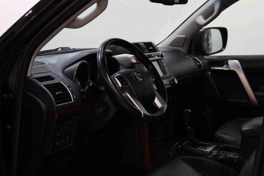 Toyota Land Cruiser Prado 150 Series Рестайлинг 1 Сургут  - изображение 31