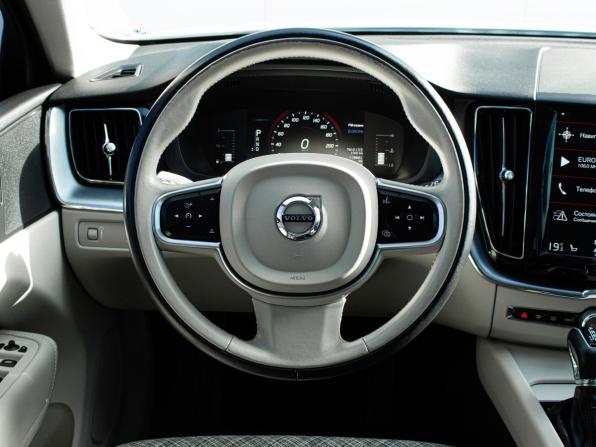 Volvo XC60 II с пробегом 2018 года, цена 3 200 000 рублей, 119441 км, внедорожник, Автокод Объявления