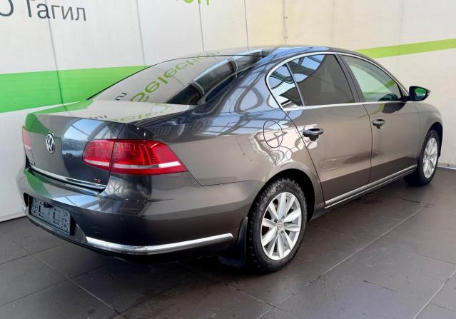 Volkswagen Passat B7 с пробегом 2013 года, цена 949 000 рублей, 261000 км, седан, Автокод Объявления
