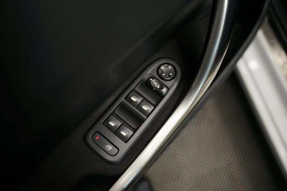 Peugeot 408 I Крым  - изображение 9