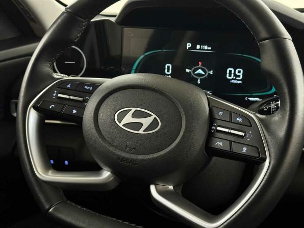 Hyundai Elantra VII (CN7) Рестайлинг с пробегом 2024 года, цена 2 115 000 рублей, 28770 км, седан, Автокод Объявления