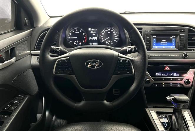 Hyundai Elantra VI (AD) с пробегом 2017 года, цена 1 650 000 рублей, 138349 км, седан, Автокод Объявления