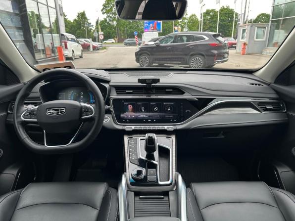 Geely Atlas Pro с пробегом 2022 года, цена 1 899 000 рублей, 50000 км, внедорожник, Автокод Объявления