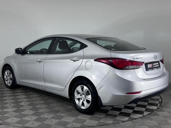 Hyundai Elantra V (MD) Рестайлинг с пробегом 2015 года, цена 1 180 000 рублей, 176000 км, седан, Автокод Объявления