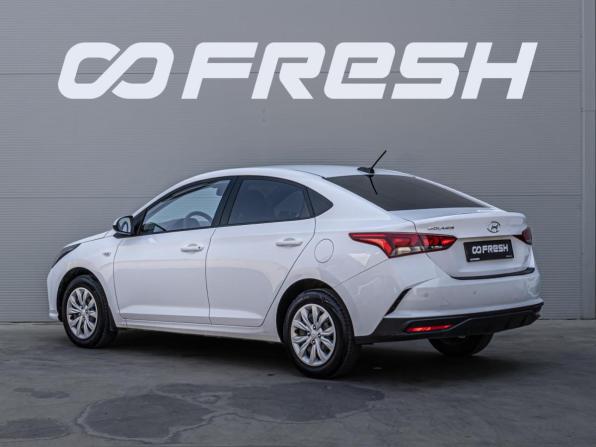 Hyundai Solaris II Рестайлинг с пробегом 2021 года, цена 1 431 000 рублей, 82991 км, седан, Автокод Объявления