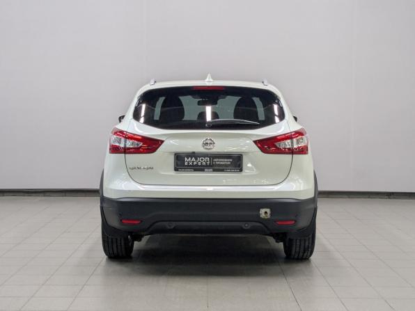Nissan Qashqai II с пробегом 2018 года, цена 1 585 000 рублей, 106759 км, внедорожник, Автокод Объявления