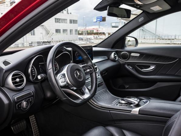 Mercedes-Benz C-Класс IV (W205) Рестайлинг с пробегом 2018 года, цена 3 248 000 рублей, 92000 км, седан, Автокод Объявления