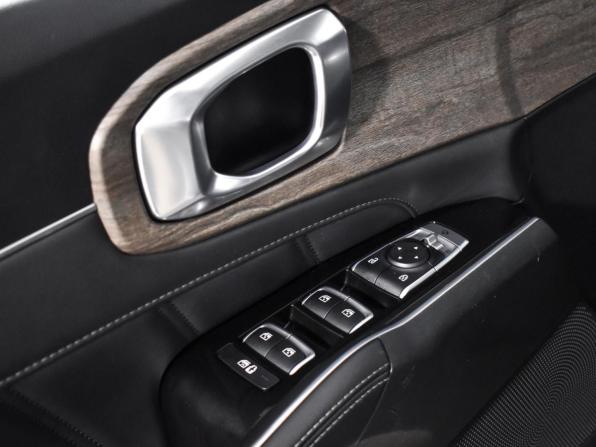 Kia Sorento IV с пробегом 2021 года, цена 3 570 000 рублей, 61115 км, внедорожник, Автокод Объявления