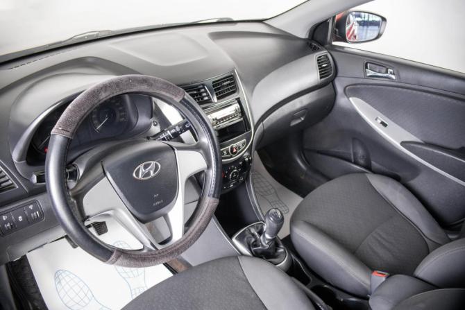 Hyundai Solaris I с пробегом 2012 года, цена 649 000 рублей, 146523 км, хэтчбек, Автокод Объявления