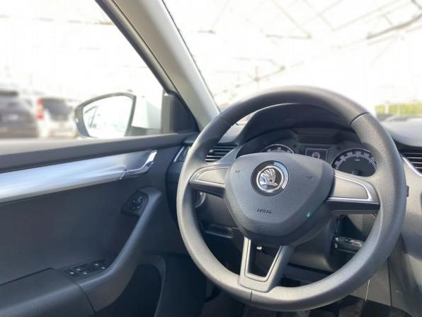 Skoda Octavia III (A7) Рестайлинг с пробегом 2018 года, цена 1 662 000 рублей, 109995 км, лифтбек, Автокод Объявления
