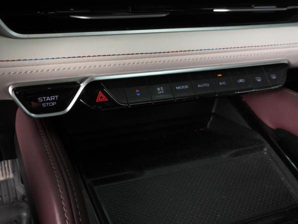 Geely Monjaro I с пробегом 2023 года, цена 3 179 000 рублей, 37324 км, внедорожник, Автокод Объявления