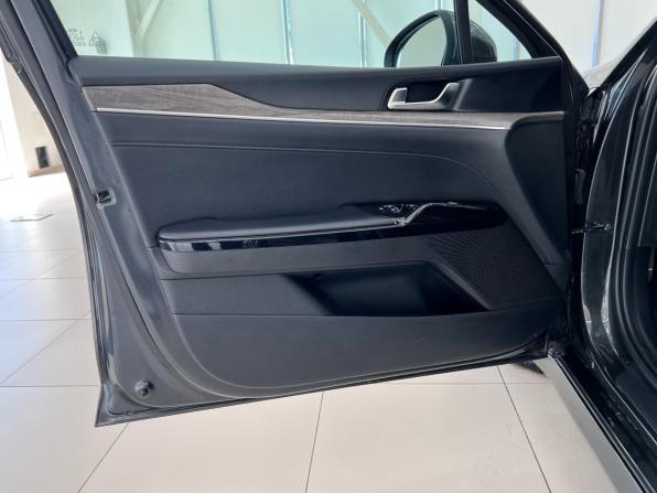 Kia K5 III с пробегом 2020 года, цена 2 390 000 рублей, 84984 км, седан, Автокод Объявления