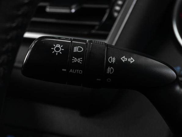 Toyota Camry VIII (XV70) с пробегом 2018 года, цена 2 989 000 рублей, 77073 км, седан, Автокод Объявления