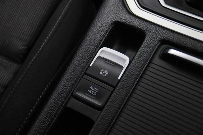 Volkswagen Passat B8 с пробегом 2016 года, цена 1 580 650 рублей, 173394 км, седан, Автокод Объявления