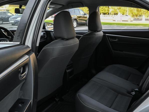 Toyota Corolla XI (E160 E170 E180) Рестайлинг 1 с пробегом 2018 года, цена 1 575 000 рублей, 97073 км, седан, Автокод Объявления