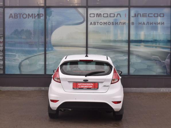 Ford Fiesta Mk6 Рестайлинг с пробегом 2018 года, цена 924 000 рублей, 57476 км, хэтчбек, Автокод Объявления