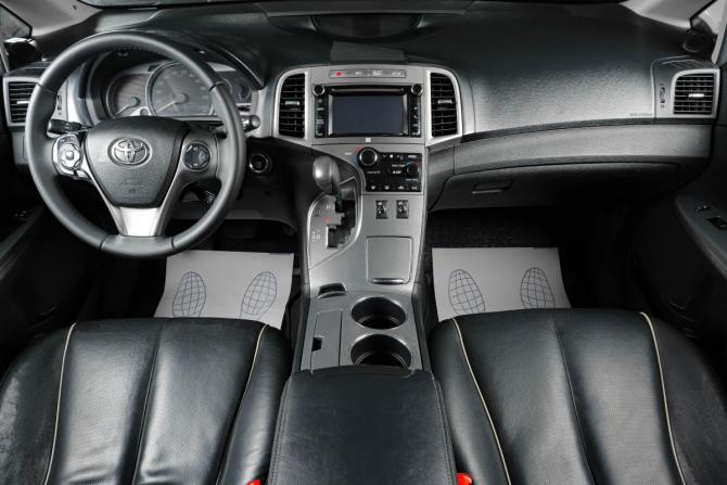 Toyota Venza II с пробегом 2013 года, цена 2 299 000 рублей, 149623 км, внедорожник, Автокод Объявления