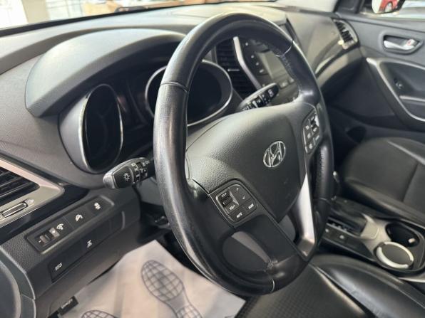 Hyundai Santa Fe III с пробегом 2012 года, цена 1 799 000 рублей, 133207 км, внедорожник, Автокод Объявления