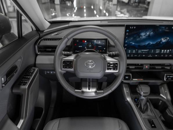 Toyota RAV4 VI (XA60) с пробегом 2026 года, цена 4 100 000 рублей, 30 км, внедорожник, Автокод Объявления