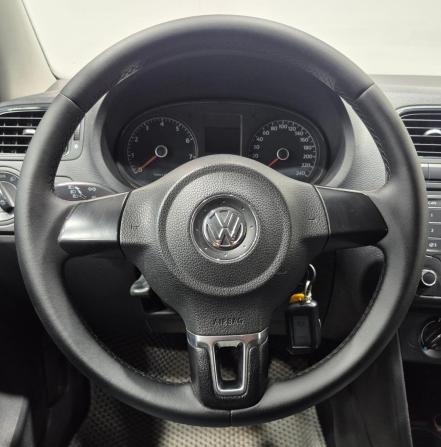 Volkswagen Polo V с пробегом 2013 года, цена 783 000 рублей, 159635 км, седан, Автокод Объявления