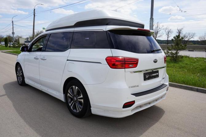 Kia Carnival III с пробегом 2018 года, цена 3 090 000 рублей, 92464 км, минивэн, Автокод Объявления