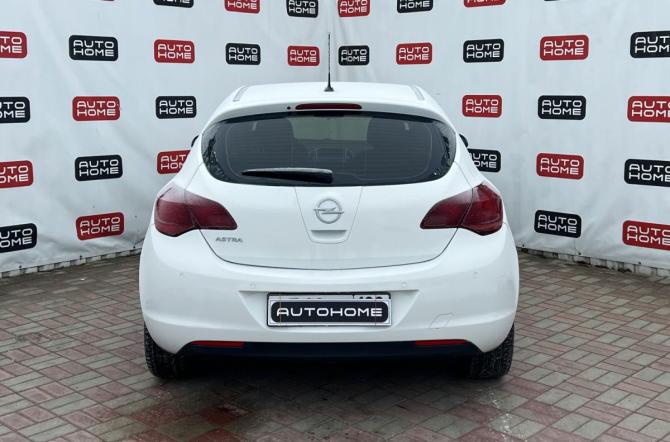 Opel Astra J с пробегом 2011 года, цена 650 000 рублей, 223492 км, хэтчбек, Автокод Объявления
