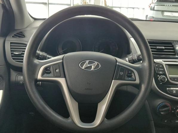 Hyundai Solaris I с пробегом 2013 года, цена 880 000 рублей, 103950 км, седан, Автокод Объявления