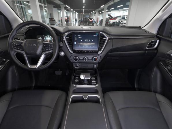 Isuzu D-Max III с пробегом 2025 года, цена 4 900 000 рублей, 30 км, пикап, Автокод Объявления
