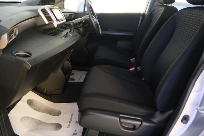Honda Freed I с пробегом 2011 года, цена 1 199 000 рублей, 135000 км, компактвэн, Автокод Объявления