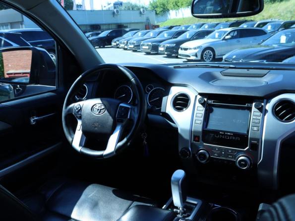 Toyota Tundra II Рестайлинг с пробегом 2013 года, цена 5 400 000 рублей, 96227 км, offers.body_type.unknown, Автокод Объявления