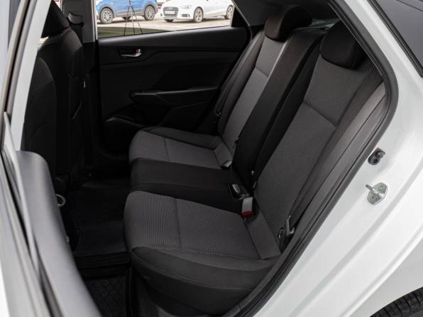 Hyundai Solaris II с пробегом 2019 года, цена 1 278 070 рублей, 49429 км, седан, Автокод Объявления
