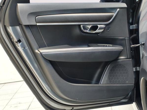 Volvo V90 Cross Country I с пробегом 2018 года, цена 3 490 000 рублей, 117963 км, универсал, Автокод Объявления