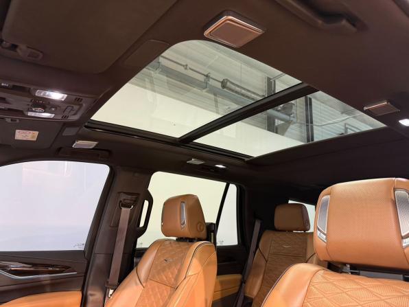 Cadillac Escalade V с пробегом 2021 года, цена 10 100 000 рублей, 55105 км, внедорожник, Автокод Объявления
