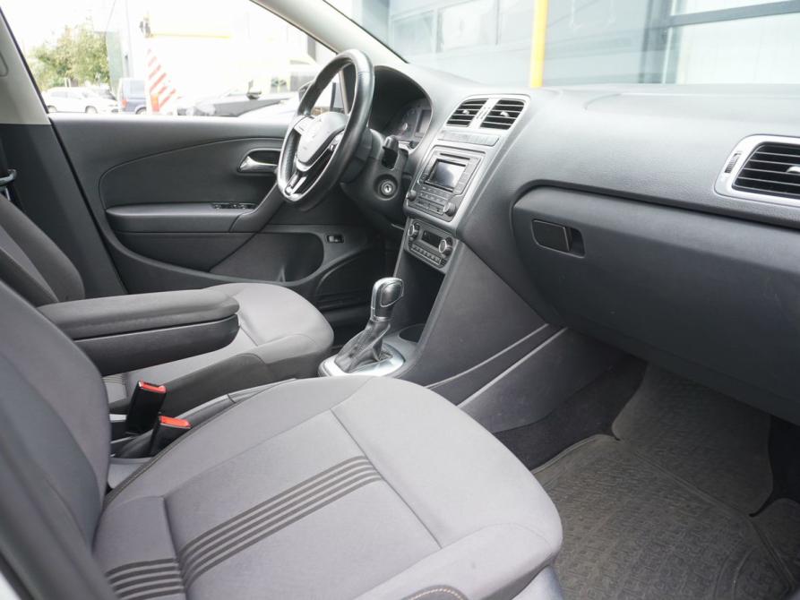 Volkswagen Polo V Рестайлинг Москва  - изображение 11