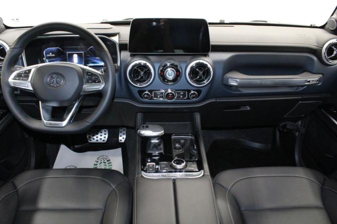 BAIC BJ40 I Рестайлинг с пробегом 2024 года, цена 3 250 000 рублей, 45 км, внедорожник, Автокод Объявления