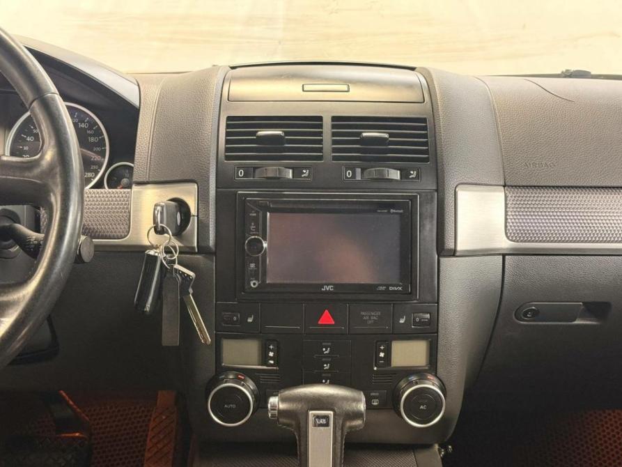 Volkswagen Touareg I Рестайлинг Тольятти  - изображение 18