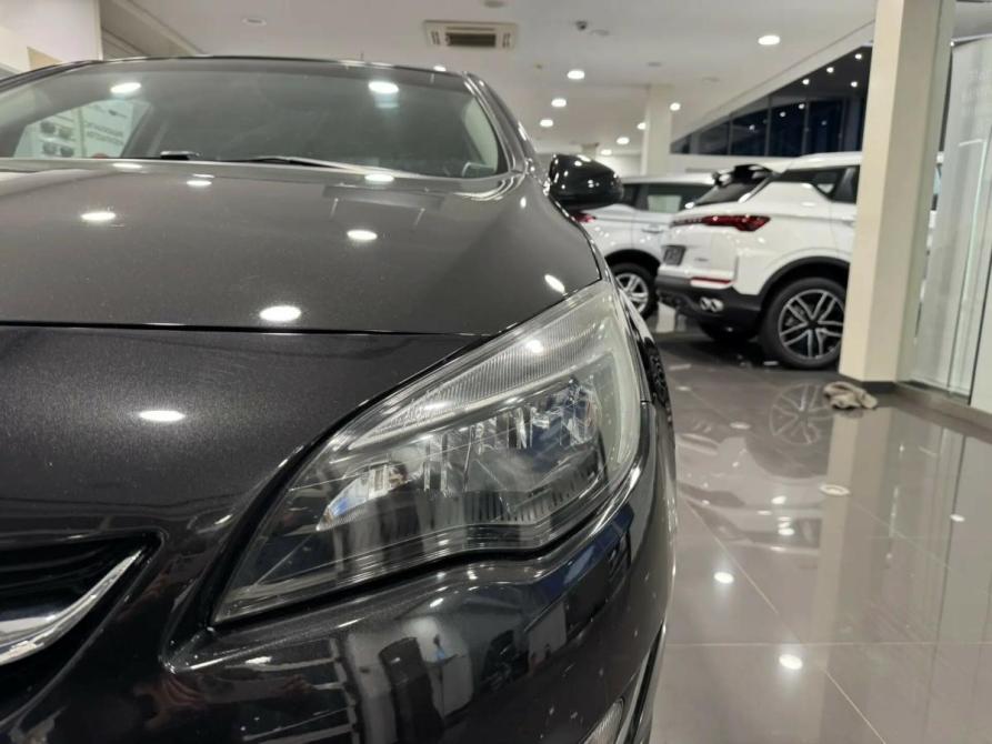 Opel Astra J Рестайлинг Подольск  - изображение 25