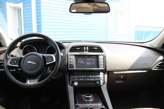 Jaguar F-Pace I с пробегом 2018 года, цена 2 899 000 рублей, 114642 км, внедорожник, Автокод Объявления