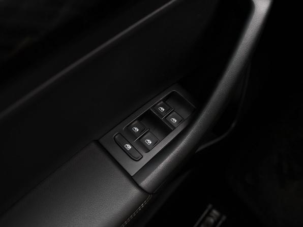 Volkswagen Polo VI с пробегом 2021 года, цена 1 778 000 рублей, 121550 км, лифтбек, Автокод Объявления