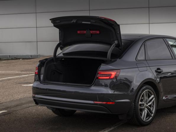 Audi A4 V (B9) с пробегом 2018 года, цена 2 279 000 рублей, 109445 км, седан, Автокод Объявления