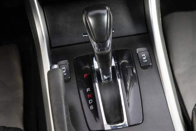 Honda Accord IX с пробегом 2013 года, цена 1 799 000 рублей, 220000 км, седан, Автокод Объявления