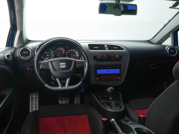 SEAT Leon II Рестайлинг с пробегом 2012 года, цена 1 450 000 рублей, 129943 км, хэтчбек, Автокод Объявления
