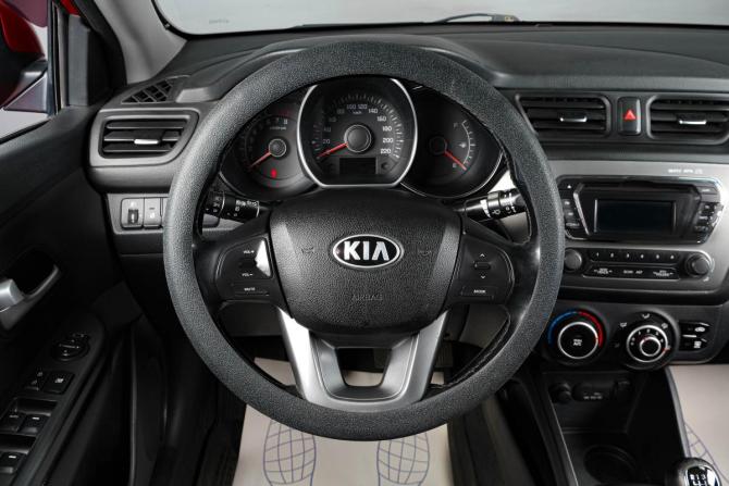 Kia Rio III с пробегом 2014 года, цена 899 000 рублей, 218000 км, седан, Автокод Объявления
