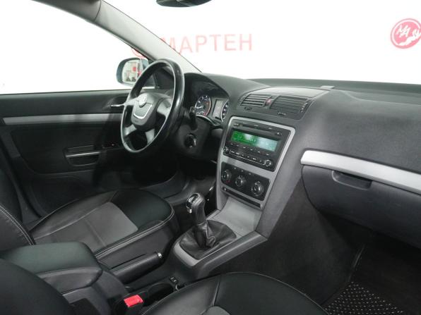 Skoda Octavia II (A5) Рестайлинг с пробегом 2013 года, цена 939 000 рублей, 123443 км, лифтбек, Автокод Объявления