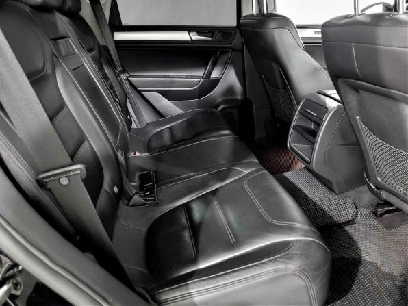 Volkswagen Touareg II с пробегом 2011 года, цена 1 340 000 рублей, 319081 км, внедорожник, Автокод Объявления