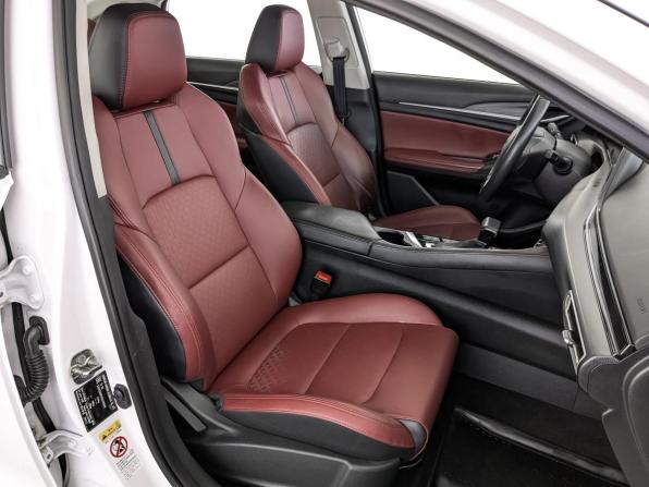 Changan Eado Plus с пробегом 2023 года, цена 1 330 000 рублей, 123566 км, седан, Автокод Объявления