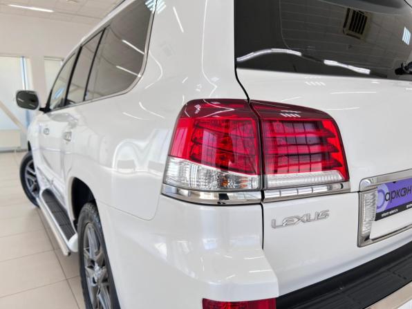 Lexus LX III Рестайлинг с пробегом 2014 года, цена 4 750 000 рублей, 211000 км, внедорожник, Автокод Объявления