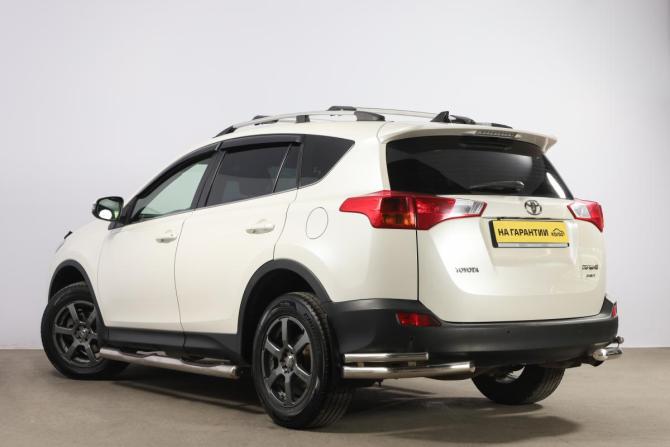 Toyota RAV4 IV (XA40) с пробегом 2013 года, цена 2 199 000 рублей, 203000 км, внедорожник, Автокод Объявления