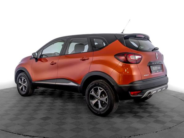 Renault Kaptur I с пробегом 2018 года, цена 1 335 000 рублей, 77744 км, внедорожник, Автокод Объявления
